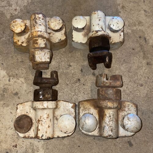 Farmall 350 utility spin out wheel Clamps Set Of 4 With Bolts
