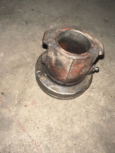 USED CLUTCH RELEASE SLEEVE FOR FARMALL A TRACTOR #6116D