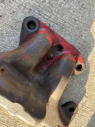 IH Farmall Manifold 279160R1 oil cooler