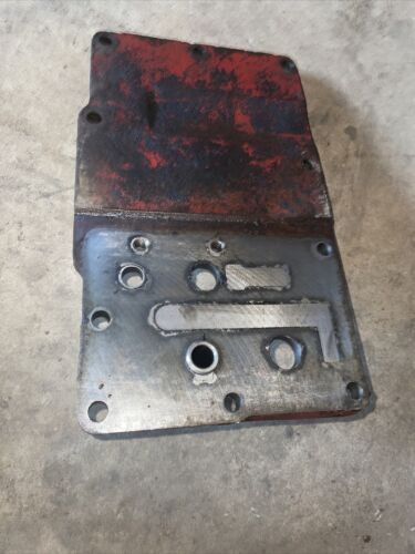 international -Cover-drive Housing Frt-  656 544 86H 70H 666   -  396033R1