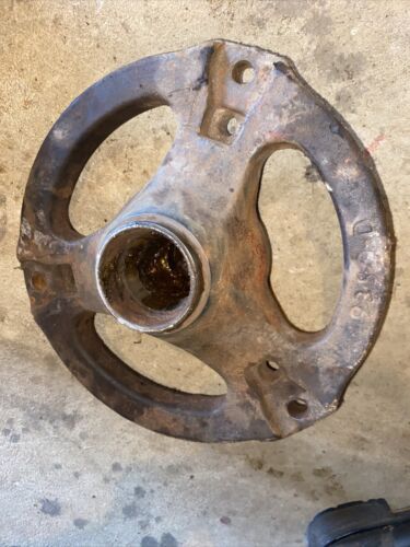 Farmall B BN Tractor original pair/set IH front cast wheel hub & cap