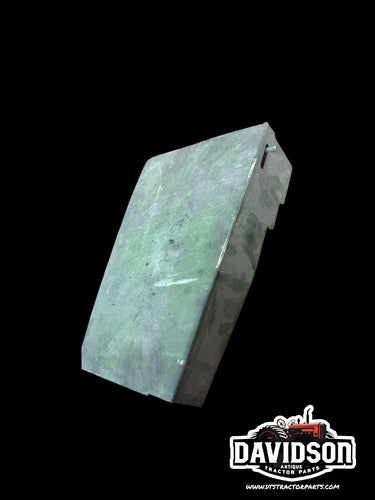 AT16397 USED LH FRONT SIDE PANEL JOHN DEERE 2010