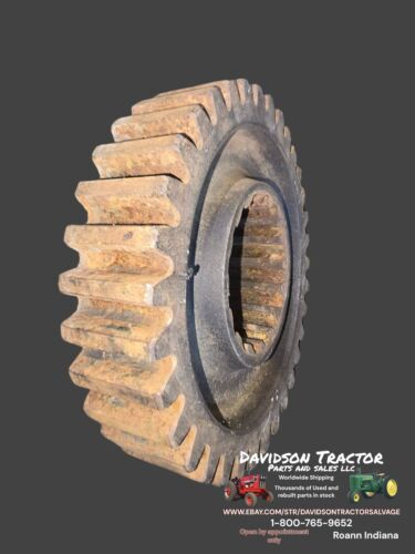 John Deere R countershaft first gear transmission R82R    Antique Tractor