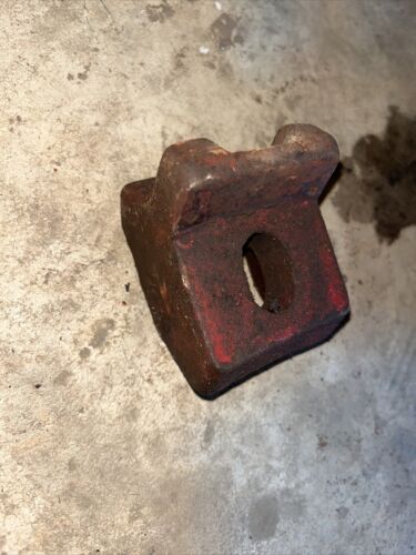 381725R1 Rear Wheel Adjuster Clamp Made for IH Tractor 504 544 574 656 606