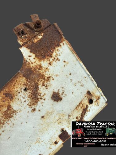 IH Farmall 340 460 Utility Original Radiator Left Side Panel 369261R11 Tractor