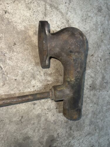 John Deere Unstyled B Carburetor Air Cleaner Elbow B76R
