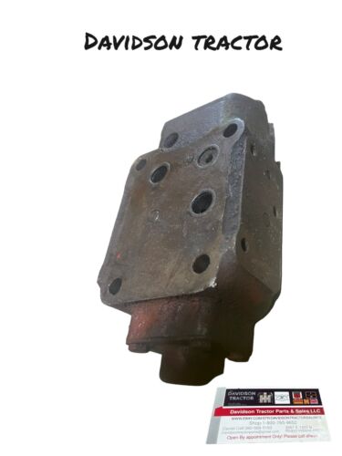 IHC Farmall Hydraulic Block Antique Tractor