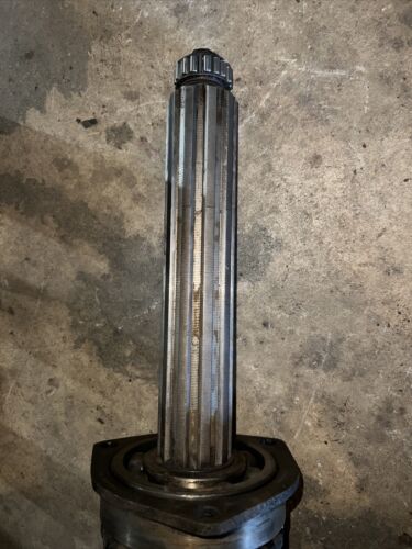 Farmall M IH tractor ORIGNAL transmission drive shaft for gears too pinion