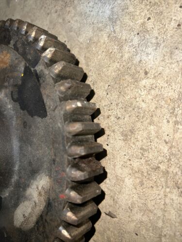 IH FARMALL  400, 450 1ST AND REVERSE TOP SLIDING GEAR #359465 R1