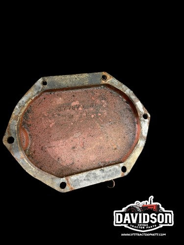 International Farmall 656 IH tractor hydraulic filter holder cover 377873R1