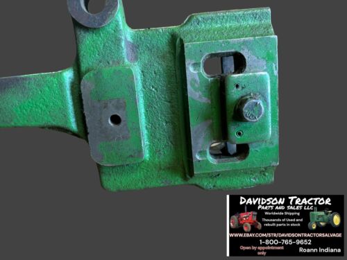 John Deere RH Breakaway Coupler R39109