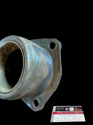 USED JOHN DEERE B TRACTOR DIFFERENTIAL QUIL BEARING HOUSING B191R