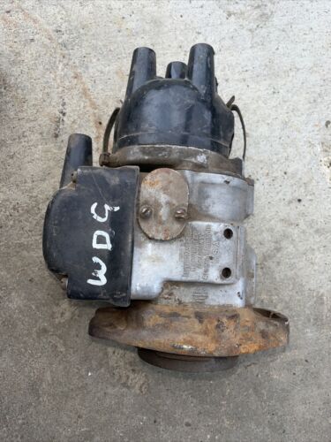 McCormick WD9 WD6 MD 400 Diesel Magneto Antique Tractor  Left Hand Rotation