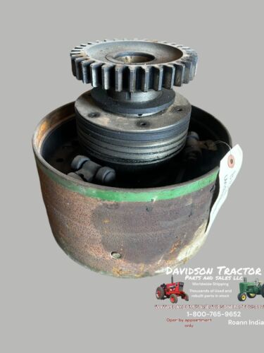 JOHN DEERE B BELT PULLEY CLUTCH ASSEMBLY B136R  FITS UNSTYLED AND EARLY STYLED B