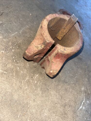 International Harvester Clamp 451482-R2