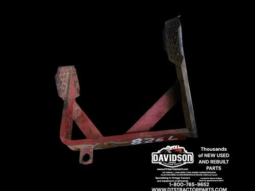 395123R1 Left Hand Step IH FARMALL 706 806 826 856 966 1066 Original