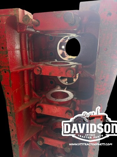 A58513 Case 1070 Tractor Engine Block 451 Case Good Used Bare Block