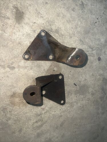International W-400 Gas Tank Mounting Brackets Antique Tractor