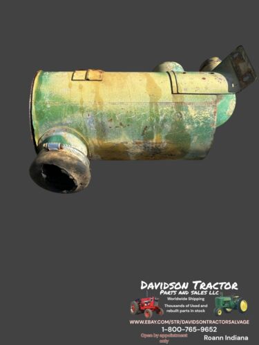 John Deere 1120 Tractor Air Cleaner Assembly