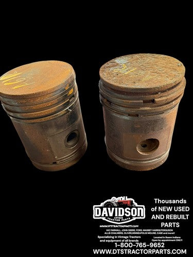 John Deere Unstyled A A61R STD Piston Pair Antique Tractor