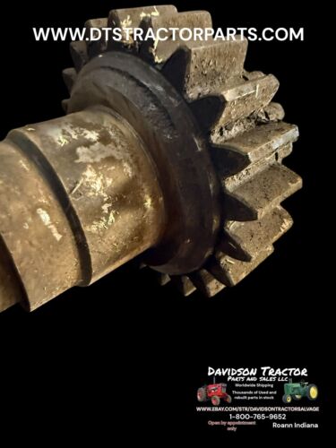 JOHN DEERE 70 TRANSMISSION DRIVESHAFT GEAR F2366R AF2351R
