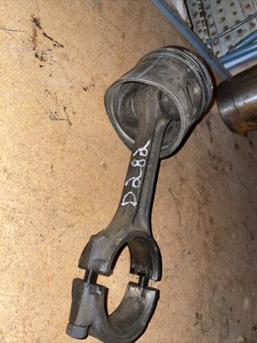 International Piston/Connecting Rod Assy-engine 318377R2 D282