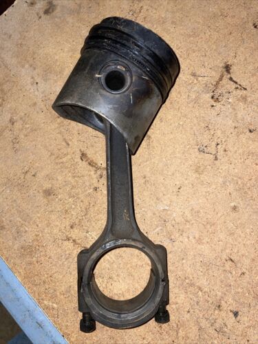 International Piston/Connecting Rod Assy-engine 318377R2 D282