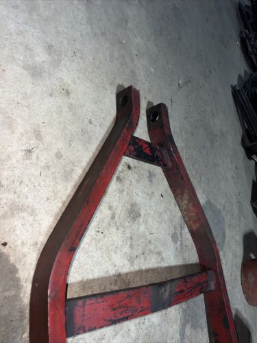 Farmall IH 706 tractor ORIGINAL 2pt quick fast hitch main wishbone mount bracket