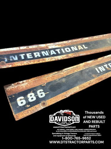 International 686 Hood Side Panels Pair Antique Tractor