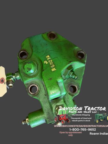 USED JOHN DEERE R63272 ROCKSHAFT PISTON COVER 4240 TRACTOR