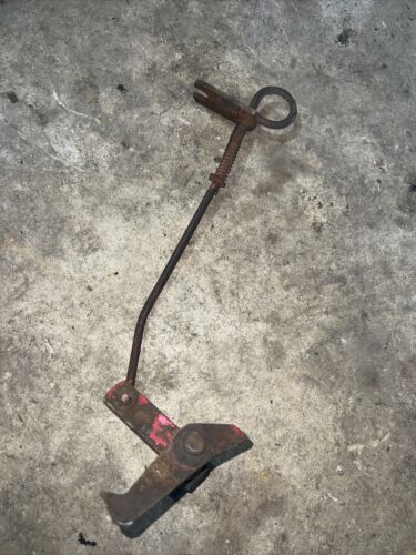 International 300 Utility Tractor Original IHC IH brake lock assembly