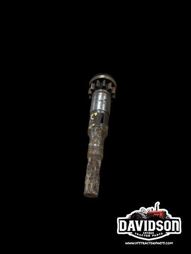 IH/ Farmall Cub Tractor Left Rear Short Drive Gear Axle Shaft