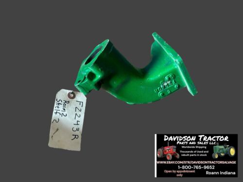 John Deere F2243R Housing Antique Tractor