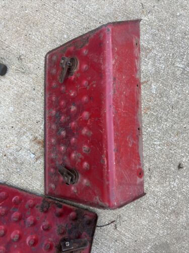 IHC International 1586 Battery Doors Pair Antique Tractor