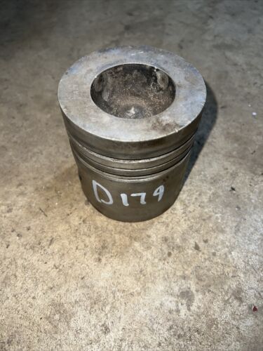 98L34 - A New Piston (3-7/8) For An IH D-179, D-239, D-246, D-268, D-358 Engines