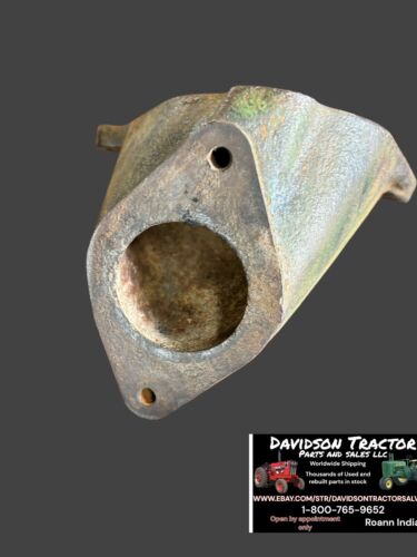 John Deere 620 630 A5316R upper radiator casting