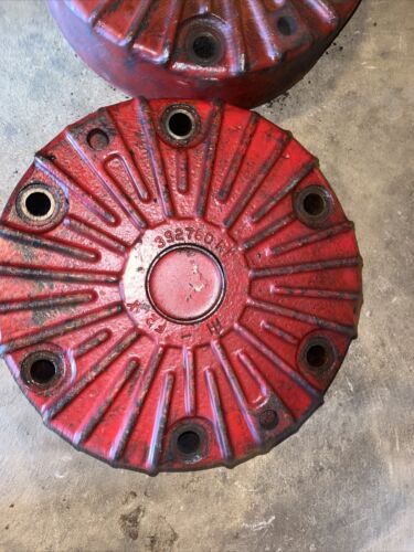 1964 Farmall IH 706 Tractor Brake Housings 384366R1