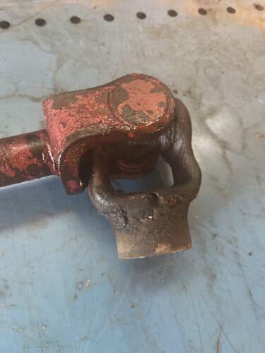 Farmall C SC tractor short steering shaft with knuckle knuckles