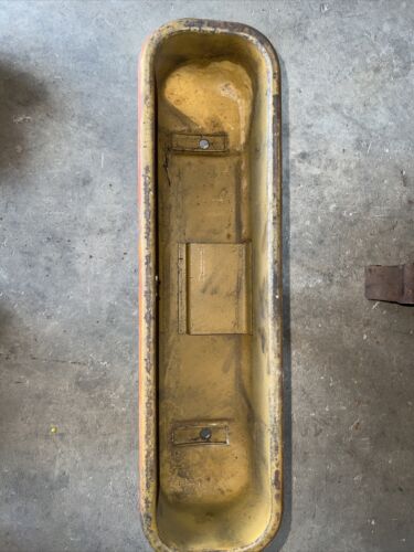 IH 444 Gas C153 C123 Valve Cover