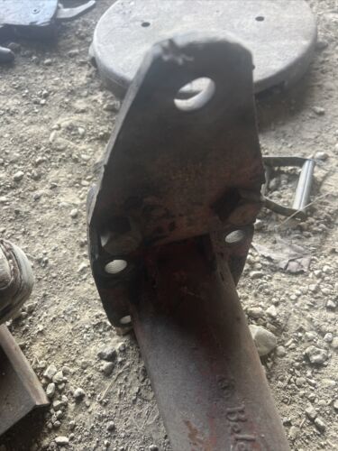 Farmall Super M SM Tractor front pedestal spindle shafts for hubs 6719D