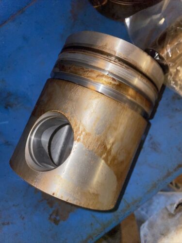 NEW 1066 1086 Piston Sleeve Cylinder Kit 684251C2G