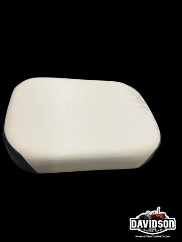 Seat Cushion - Vinyl White/Black fits International 460 560 706 806 371625R91