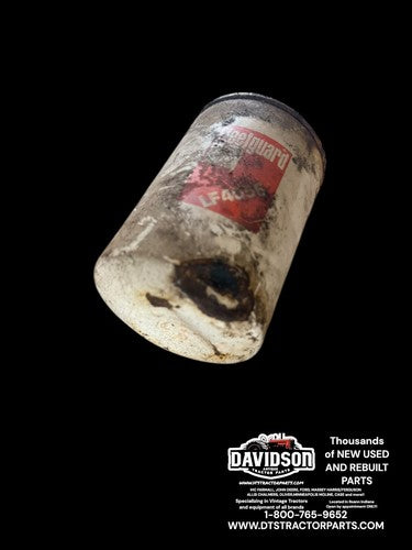 IH 3136047R1 Oil Filter Base International 584 248 454 585 784 574 595