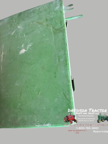 AR32690 Front Side Panel Left Hand Fits John Deere 4000 4010 4020 Tractors