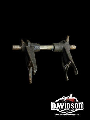 International 495 Tractor Shift Forks W/rail Antique Tractor