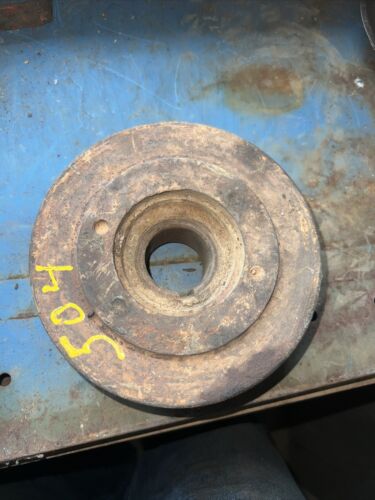 International 504 diesel Utility Tractor engine motor crankshaft crank pulley