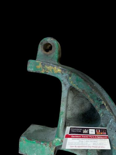 John Deere Implement Attaching Bracket (T22508) New Old Stock
