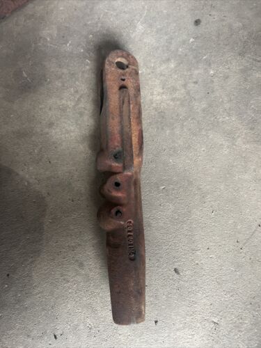 3121964R1 - Used LH Housing For An IH 278, 385, 484, 584, 585, 684, 685 Tractor