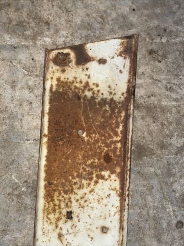IH Farmall 706 RH hood side cover panel