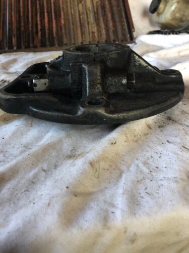 1946 John Deere A Tractor JD main engine crankshaft bearing mount holder A2885R
